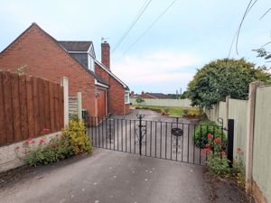 Photo 20- click for photo gallery